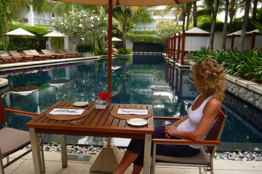 Beachfront 2 Bedroom Luxury Condo Chava Surin Exterior photo