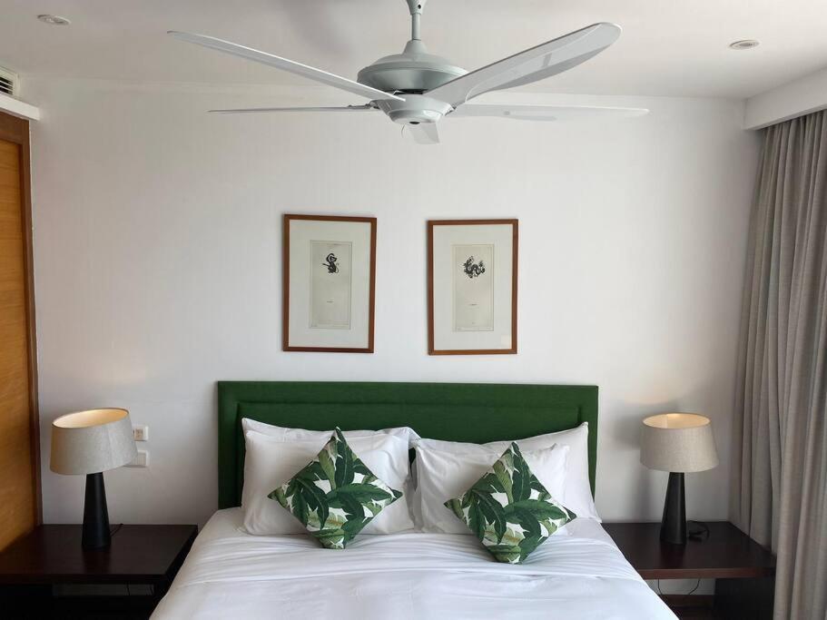 Beachfront 2 Bedroom Luxury Condo Chava Surin Exterior photo